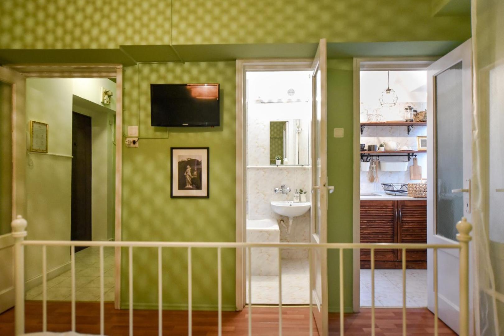 Chic Accommodation With Breathtaking Views Over Calea Victoriei - Your Central Heaven Bukareszt Pokój zdjęcie